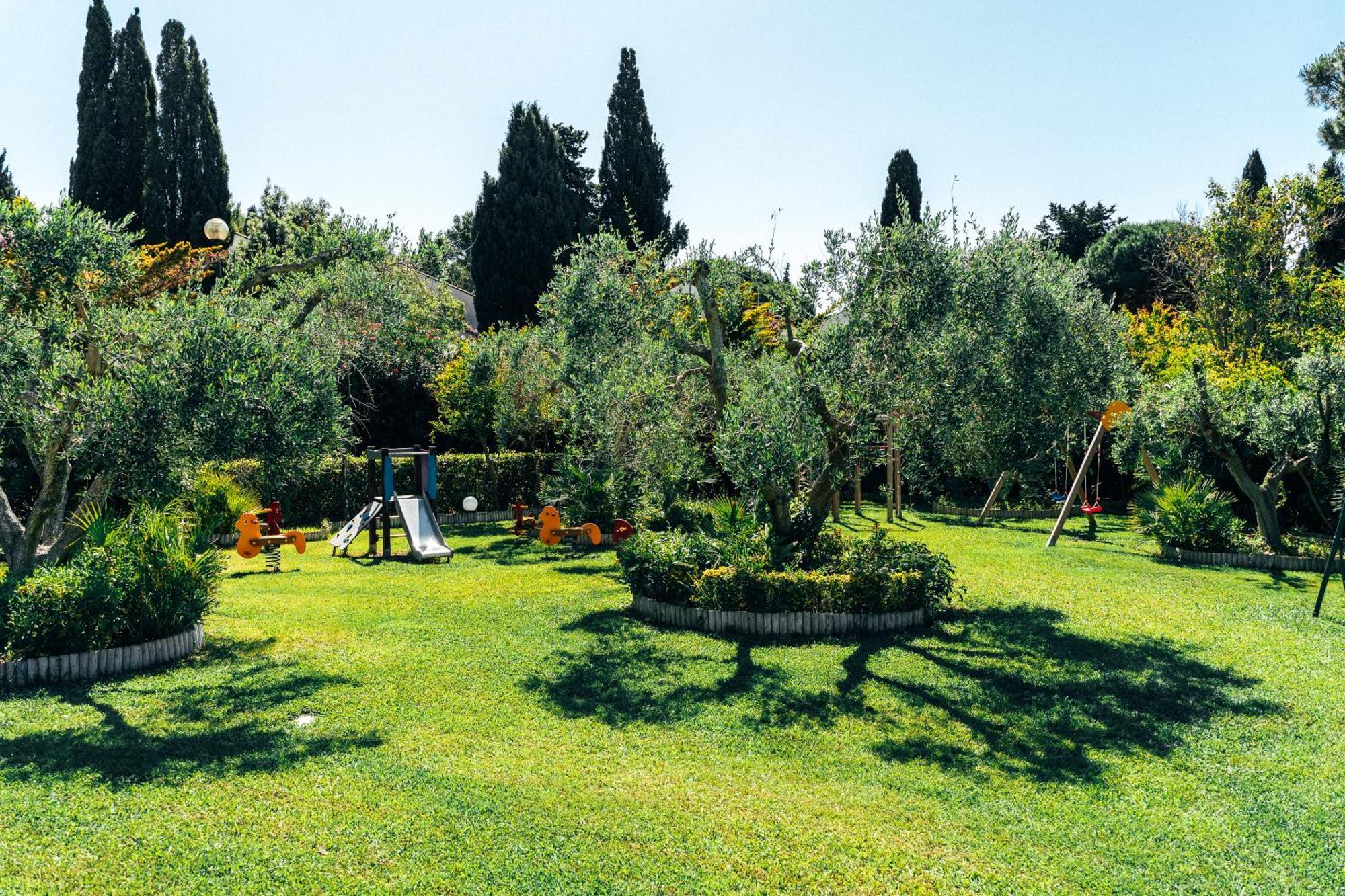 Residence Solemaremma Castiglione della Pescaia Extérieur photo