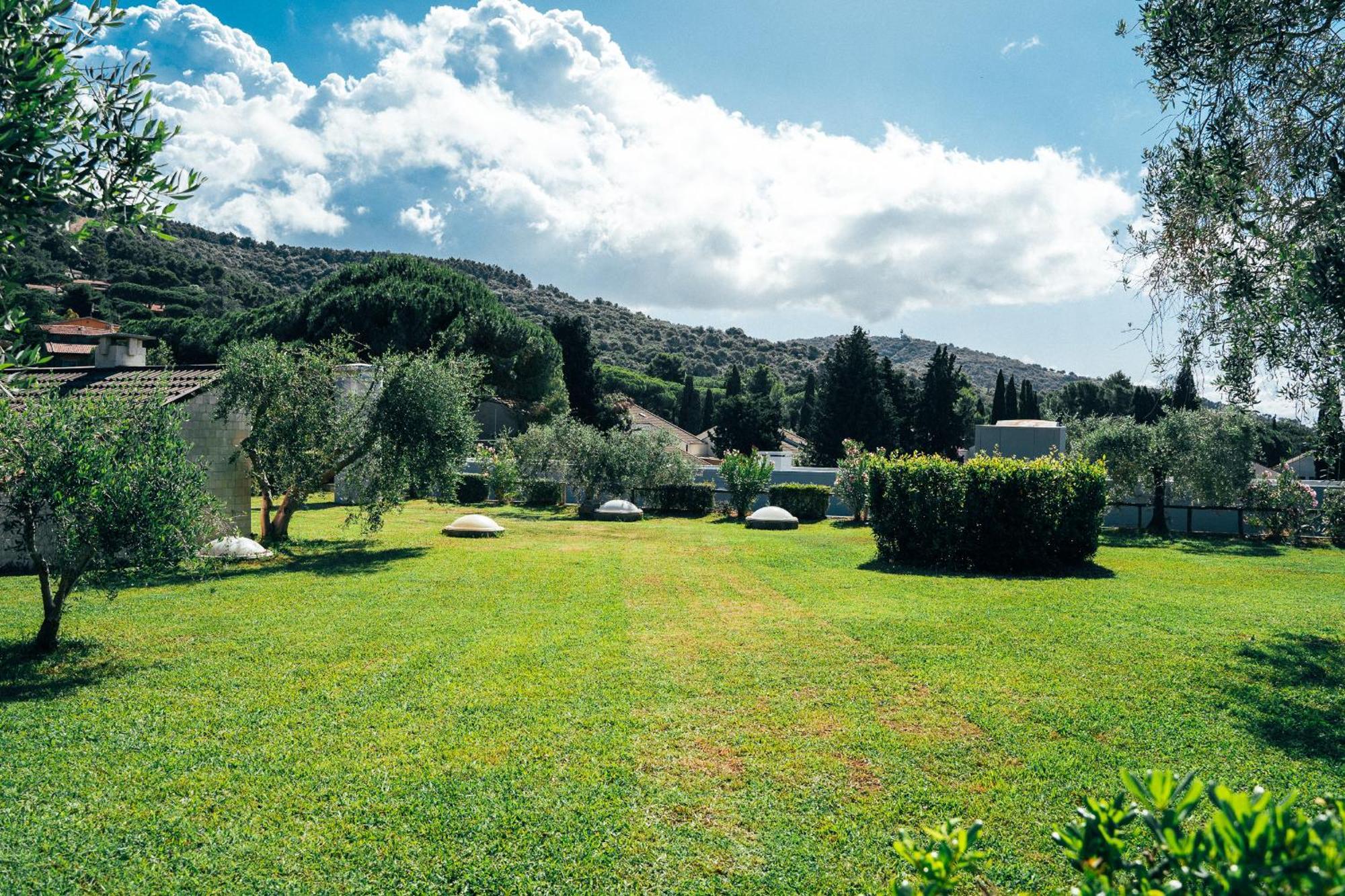 Residence Solemaremma Castiglione della Pescaia Extérieur photo